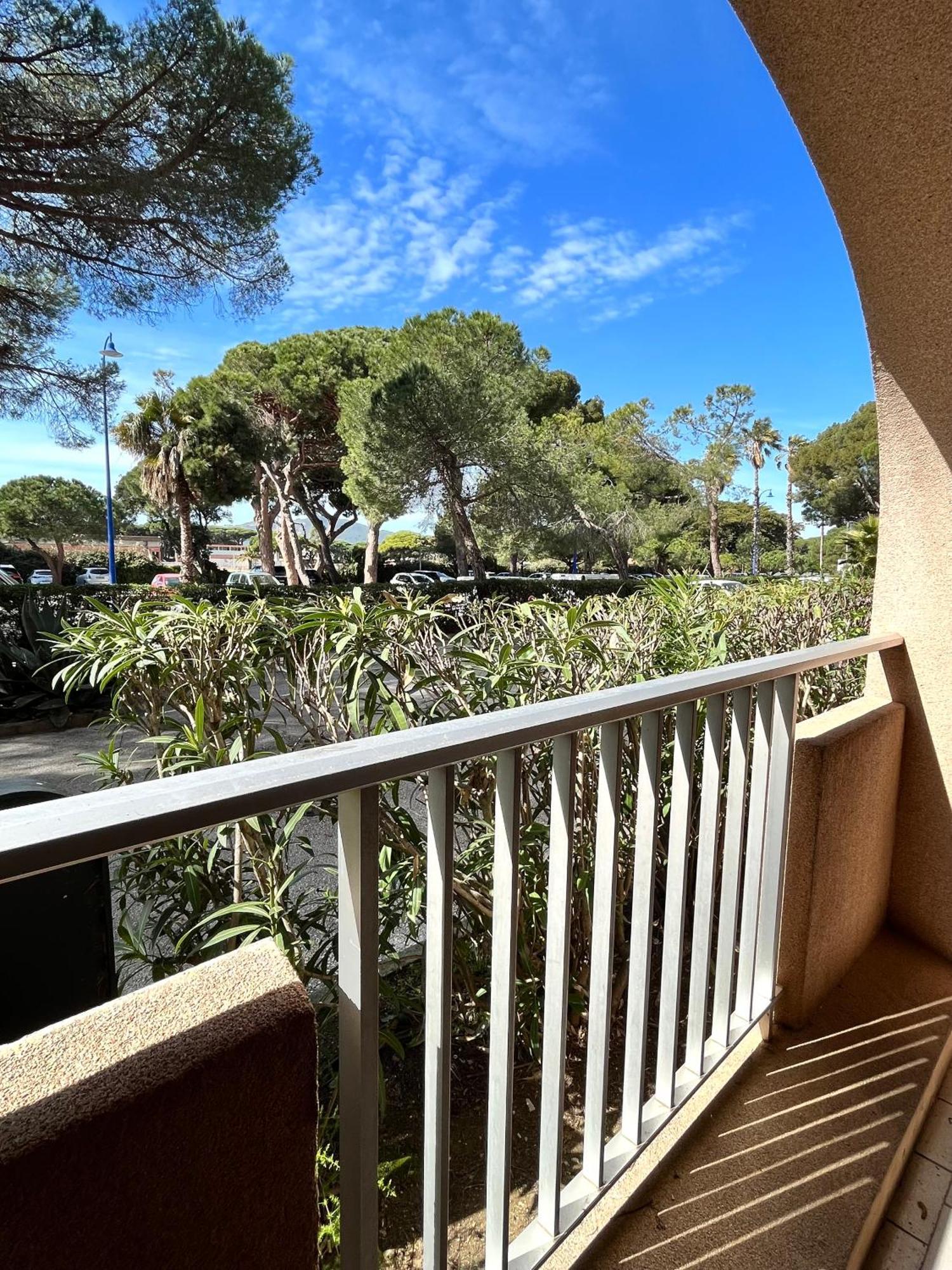 Port De Hyeres L'Etoile Marine Daire Dış mekan fotoğraf